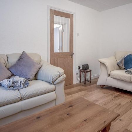 Holloway - 2 Bedroom Cottage - Stepaside Stepaside  外观 照片